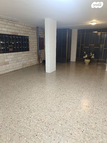 דירה, קרית ים