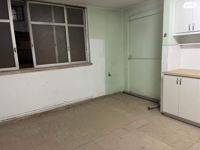 דירה, שדרות מרדכי בן פורת 82, עמידר, אור יהודה