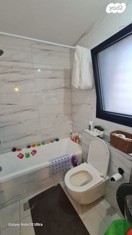 דירה, יאיר רוזנבלום, נווה זמר, רעננה