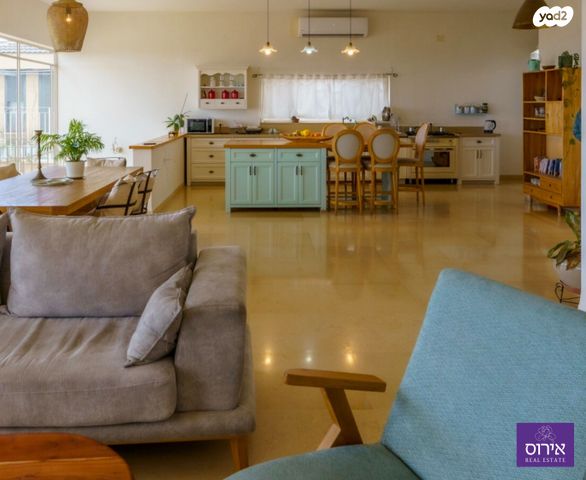 בית פרטי/ קוטג', כפר ורדים