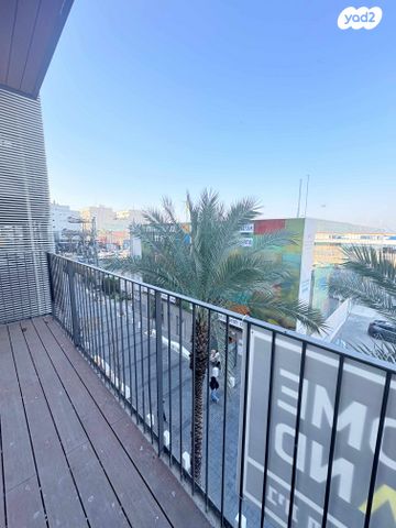 דירה, הנמל 19, שער פלמר, תחנת רכבת השמונה, חיפה