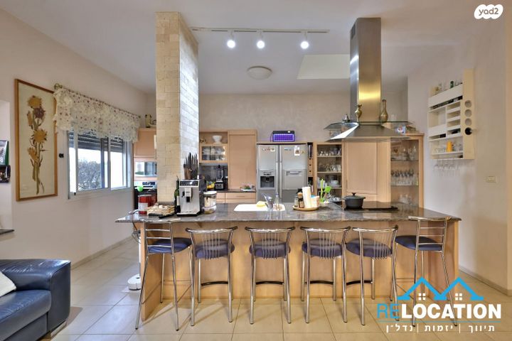 דו משפחתי, קרית אתא