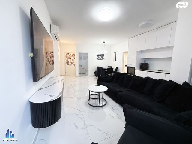 דירה, שדרות בר אילן 32, דרום מערב ותיק, בת ים