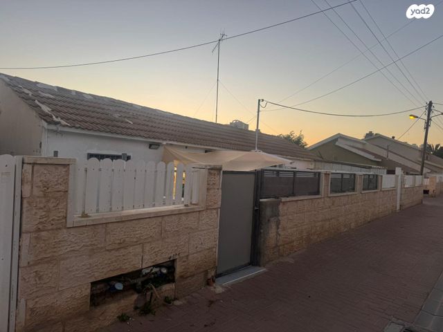 דו משפחתי, באר שבע