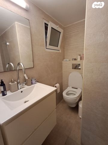 דירה, יהושע רבינוביץ, בן גוריון, חולון