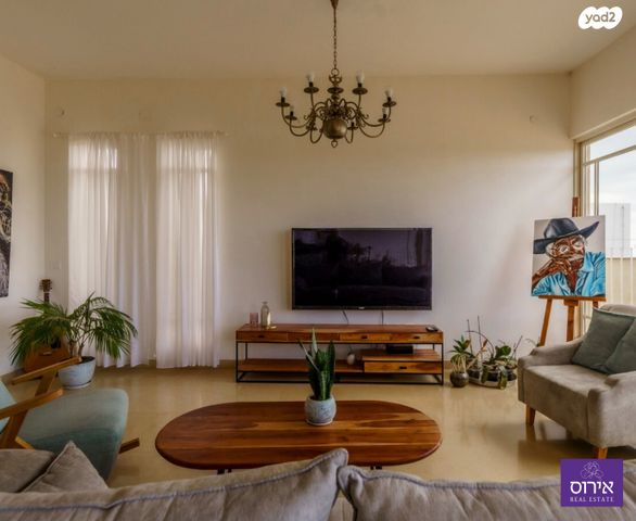 בית פרטי/ קוטג', כפר ורדים