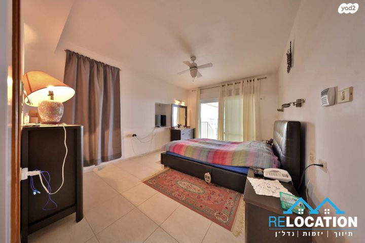 דו משפחתי, קרית אתא