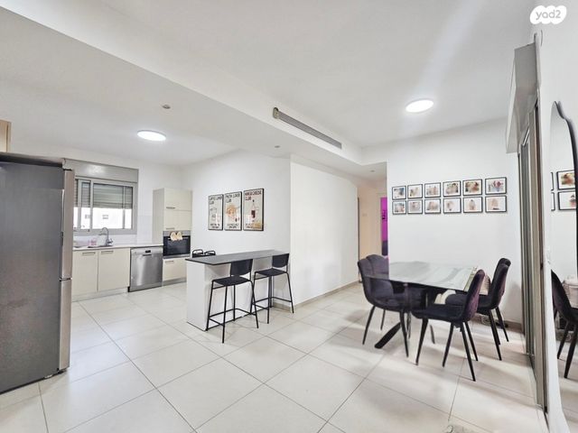 דירה, דובה ויצחק שיינפיין, כפר סבא הירוקה, כפר סבא