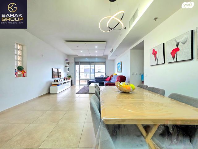 דירה, אלונים 26, קרית השרון, נתניה