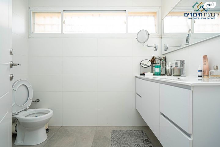 דו משפחתי, קשת, נווה אפק, ראש העין