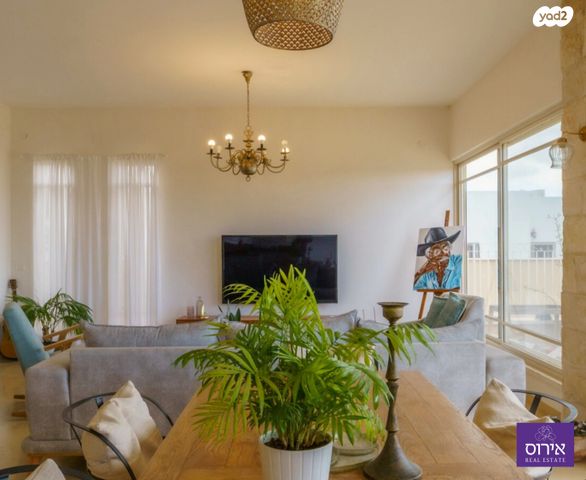 בית פרטי/ קוטג', כפר ורדים