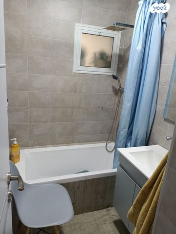 דירה, יהושע בן נון, קרית ארבע