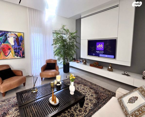 בית פרטי/ קוטג', נווה רום, רמת השרון