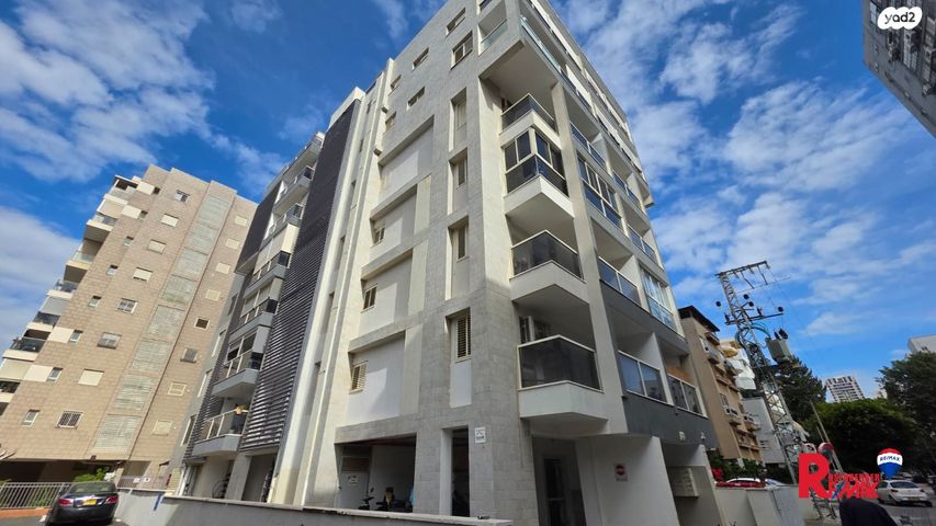 דירה, אברבנאל 3, רמב"ם, ראשון לציון