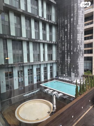 דירה, ניסים אלוני, צמרות איילון, פארק צמרת, תל אביב יפו