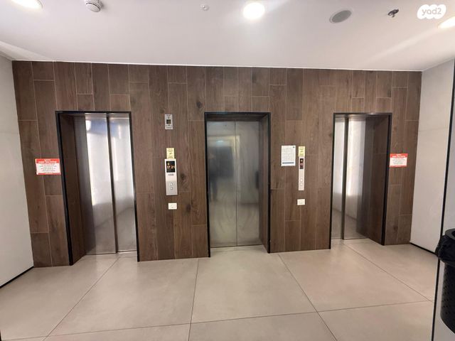 דירה, דולפין 2, גלי כרמל, טירת כרמל