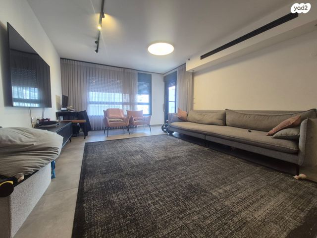 דירה, קיראון, קרית אונו