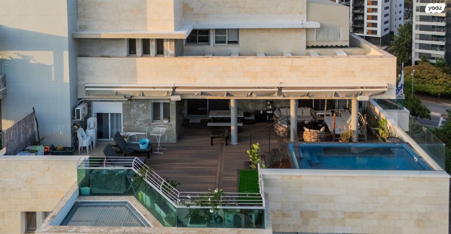 גג/ פנטהאוז, סתיו, מגדיאל, הוד השרון