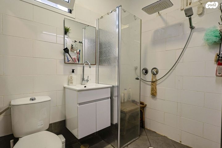 דירה, חרוזים, רמת גן