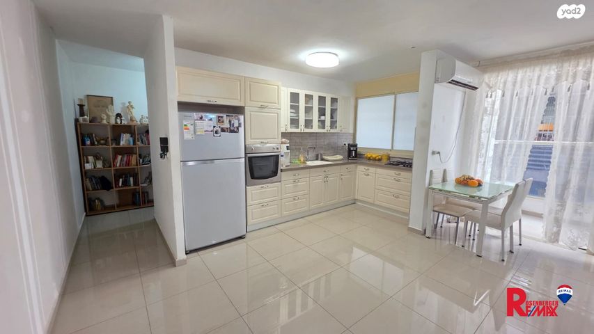 דירה, אברבנאל 3, רמב"ם, ראשון לציון