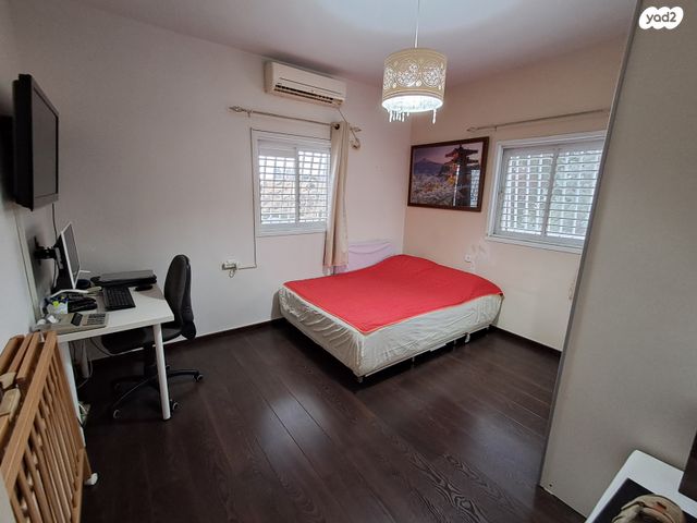 דירה, יהושע רבינוביץ, בן גוריון, חולון