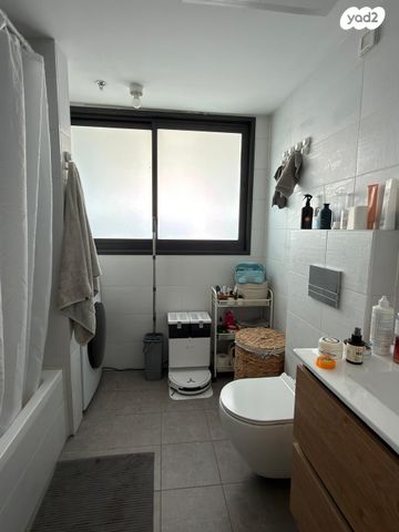 דירה, דרך משה דיין, כפיר, נווה כפיר, תל אביב יפו