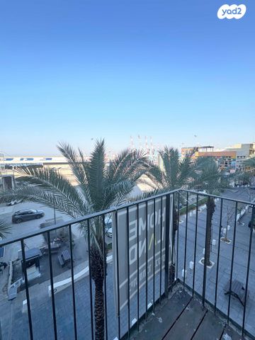 דירה, הנמל 19, שער פלמר, תחנת רכבת השמונה, חיפה