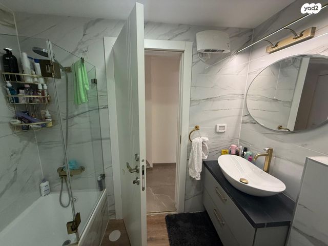 דירה, דולפין 2, גלי כרמל, טירת כרמל