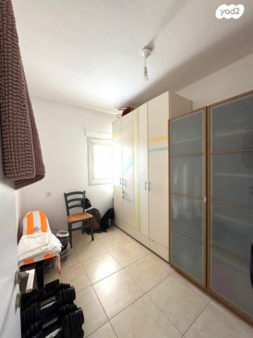 דירה, כפר סבא