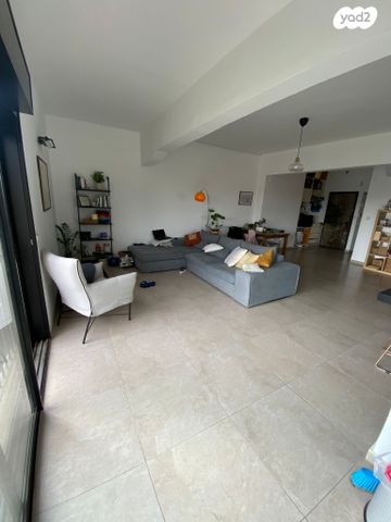 דירה, החי"ם, קטמון הישנה, ירושלים