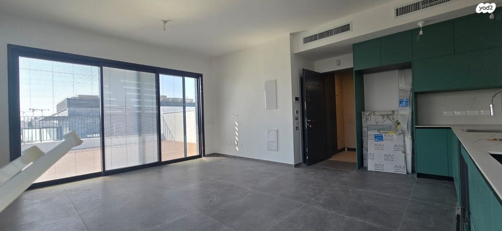 גג/ פנטהאוז, אלון, רמת השרון