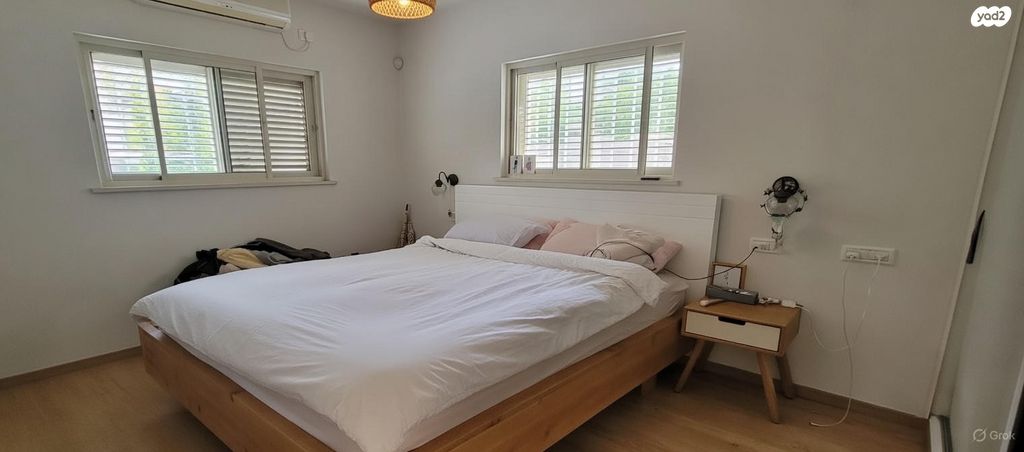 דו משפחתי, האילנות, צור יגאל, כוכב יאיר / צור יגאל