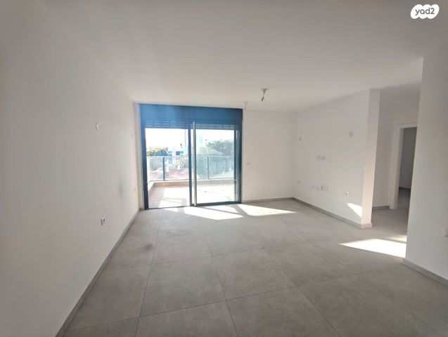 דירה, הרא"ה 94, שכונת הלל, רמת גן