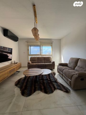 דירה, שדרות זלמן שז"ר, נהריה