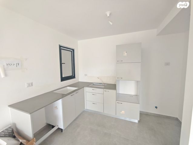 דירה, הרא"ה 94, שכונת הלל, רמת גן