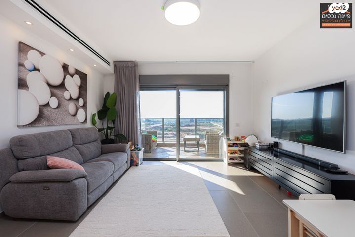 דירה, הרב עובדיה יוסף 9, גליל ים (מתחם הכוכבים), הרצליה