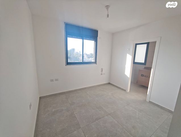 דירה, הרא"ה 94, שכונת הלל, רמת גן