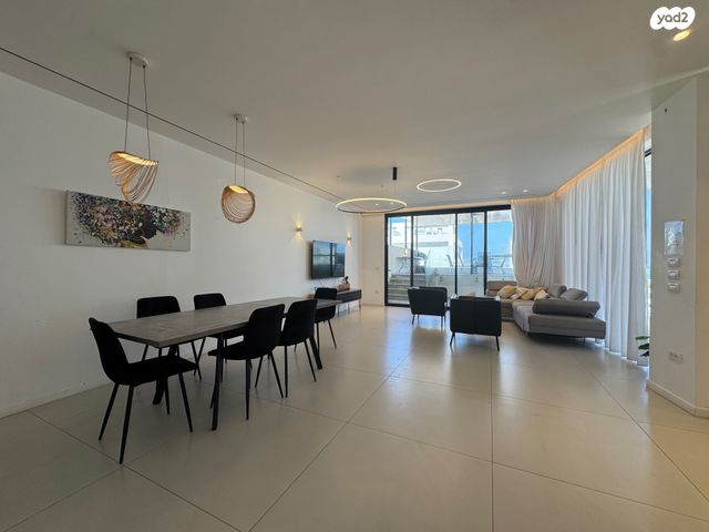 דו משפחתי, נווה ים, גבעת אולגה, חדרה