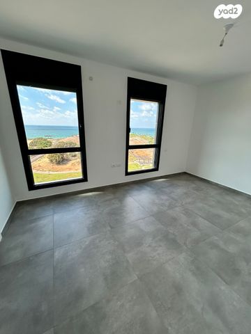 דירה, נעמי שמר, דרום חדש, פארק הים, בת ים