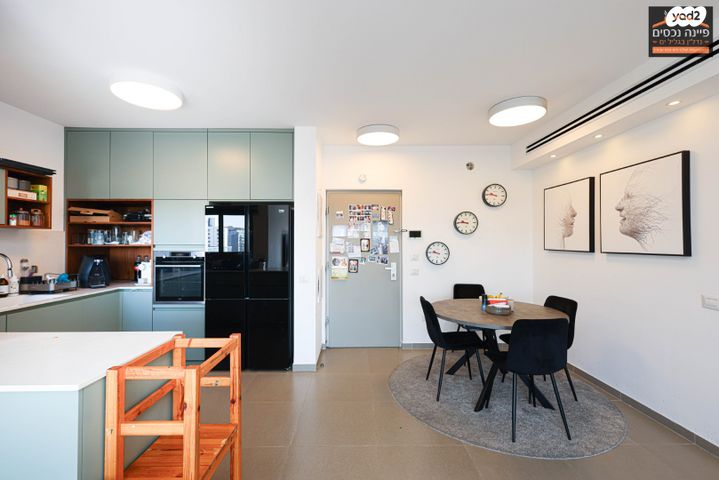 דירה, הרב עובדיה יוסף 9, גליל ים (מתחם הכוכבים), הרצליה