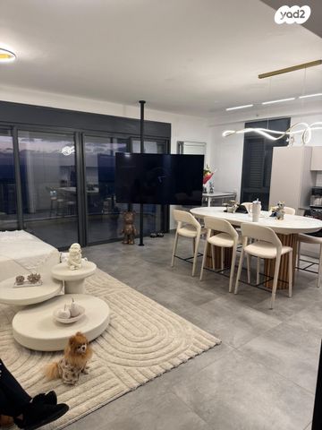 גג/ פנטהאוז