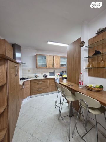 שדרות ירושלים 