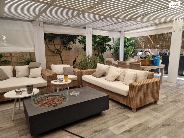 דו משפחתי, הר כתרון 30, הר כתרון, צור הדסה