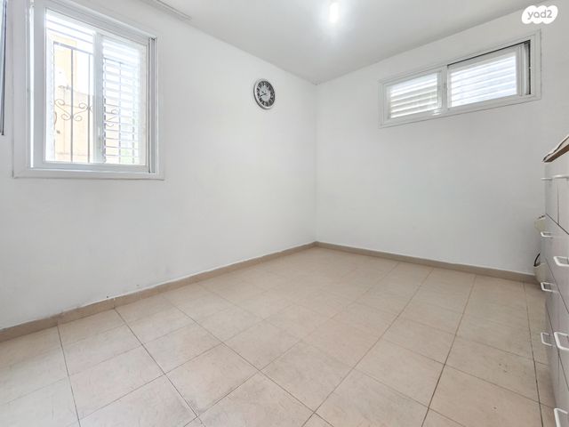 דירה, יוסף אהרונוביץ', שיכון ותיקים, חולון