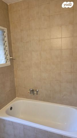 דירה, החשמל 63, נווה פז, חיפה