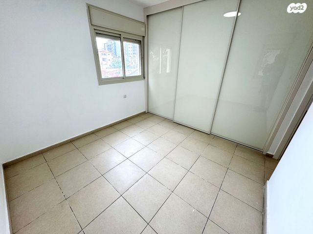 דירה, אלוף הניצחון 17, עליות, רמת גן