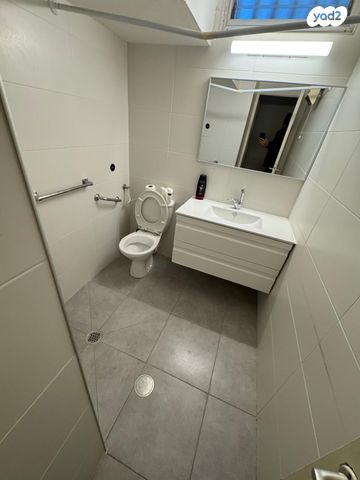 דירה, רחבת הרא"ש, שכונה י"א, באר שבע