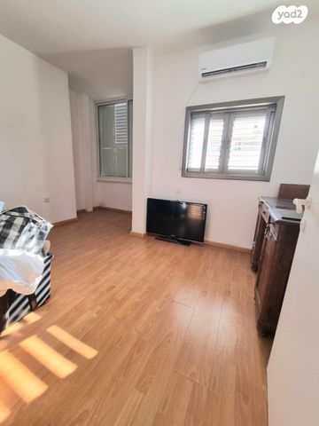 דירה, שדרות ז'בוטינסקי, מרכז העיר דרום, נתניה