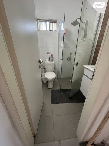 דירה, שלום עליכם 7, צור שלום, קרית ביאליק