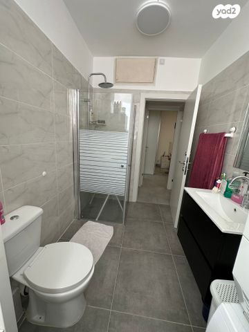 דירה, חיל הצנחנים, נווה חוף, ראשון לציון